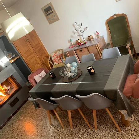 L'ancienne école D'erpigny Hébergement de vacances