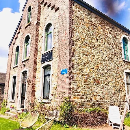 Hébergement de vacances L'ancienne école D'erpigny Érezée
