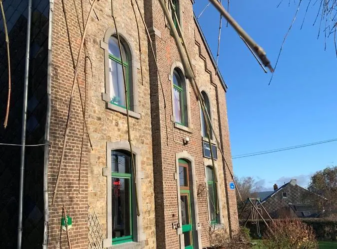 L'ancienne école D'erpigny * Érezée