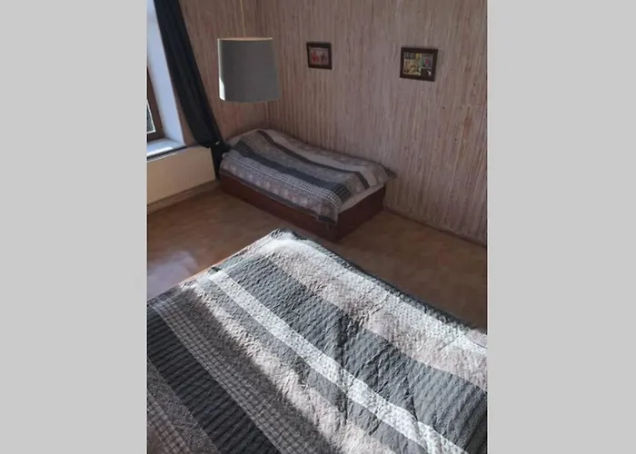 L'ancienne école D'erpigny * Érezée