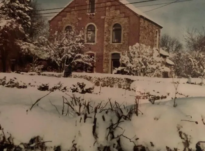 L'ancienne école D'erpigny Hébergement de vacances