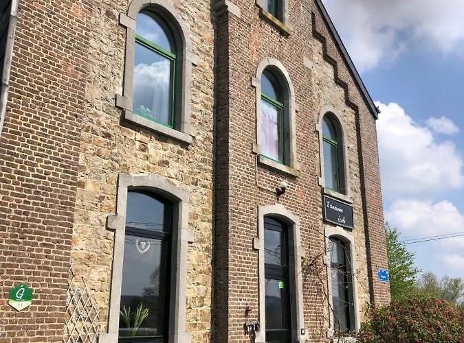 Hébergement de vacances L'ancienne école D'erpigny Érezée